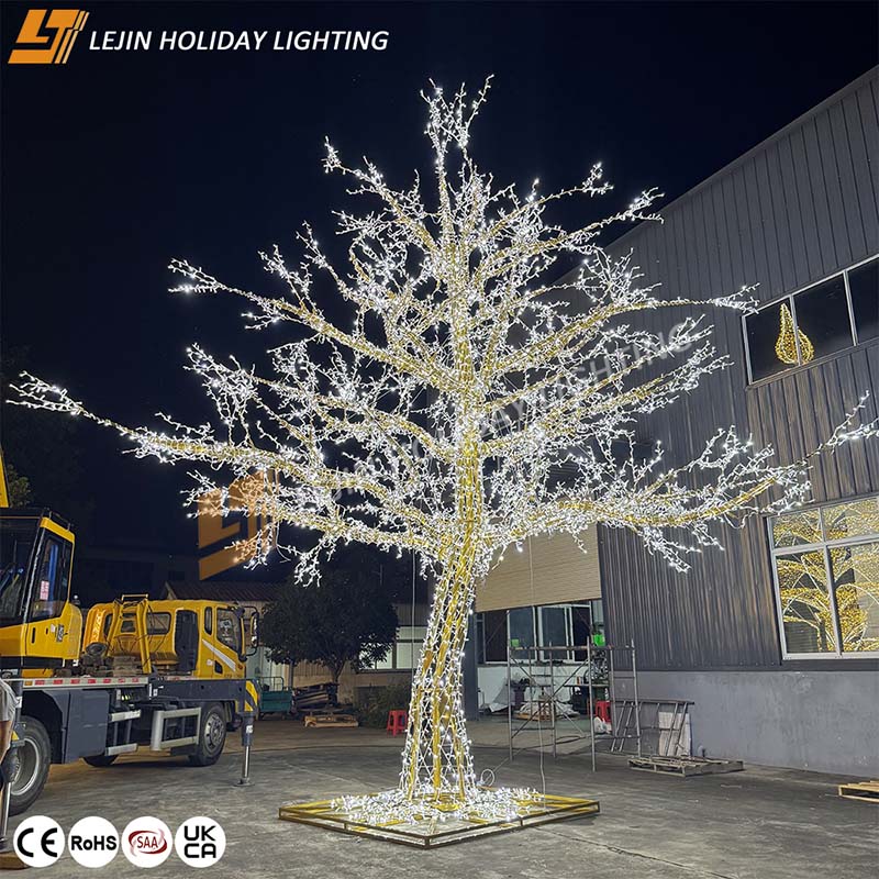 A Glowing Tree Motif Light